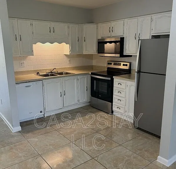 7295-7297 Albany Rd #3 — Photo 1