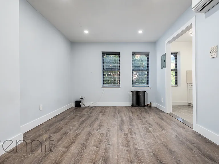 320 Throop Ave #2 — Photo 17