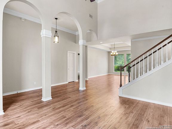 5th image of 16542 Inwood Cove Dr