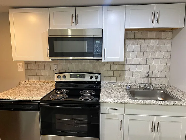 2715 Portsmouth Blvd — Photo 6