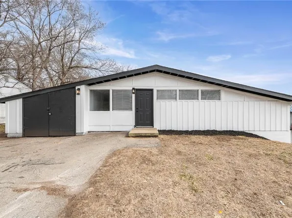 221 S 65th St, Kansas City, KS 66111