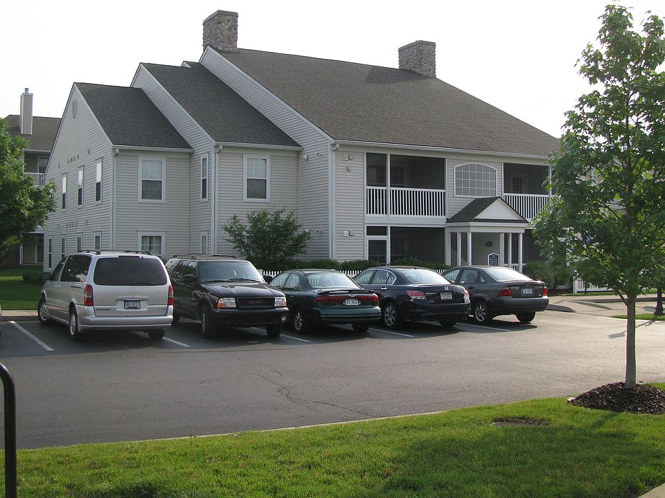 1st image of 2652 S Knightsbridge Cir
