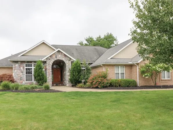 2359 Forest Hill Cir, Mansfield, OH 44903