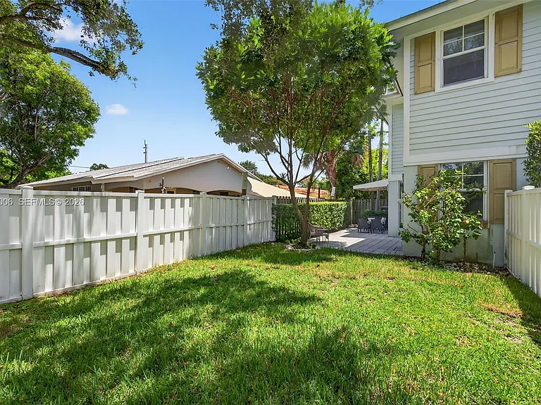 608 SW 15th St — Photo 50