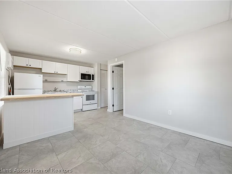 419 Grapefruit Ave #5A — Photo 6