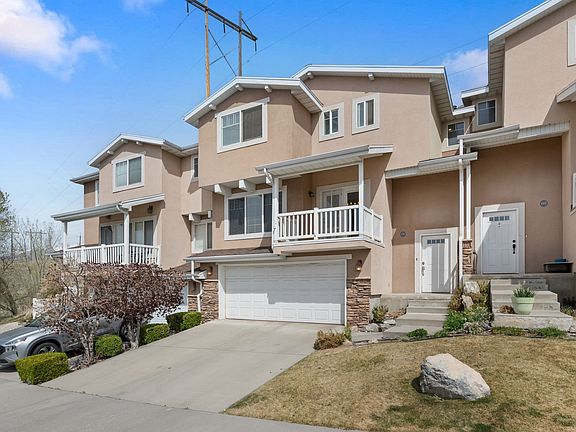 4th image of 1311 S Alpine Loop