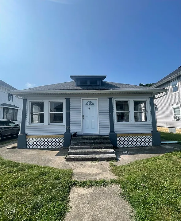 1907 W Jackson St