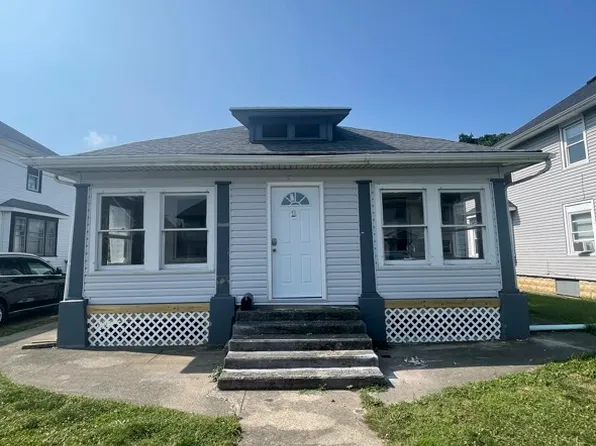 1907 W Jackson St, Muncie, IN 47303