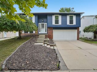 18923 Orleans Pl, Woodhaven, MI 48183