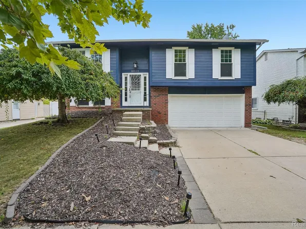 18923 Orleans Pl, Woodhaven, MI 48183