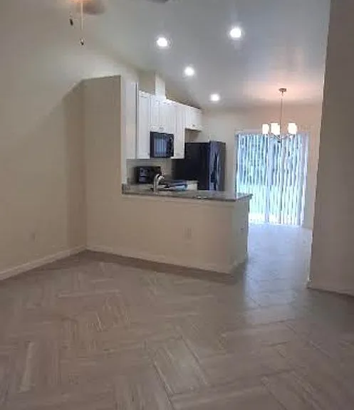 12255 Eastcove Dr — Photo 2
