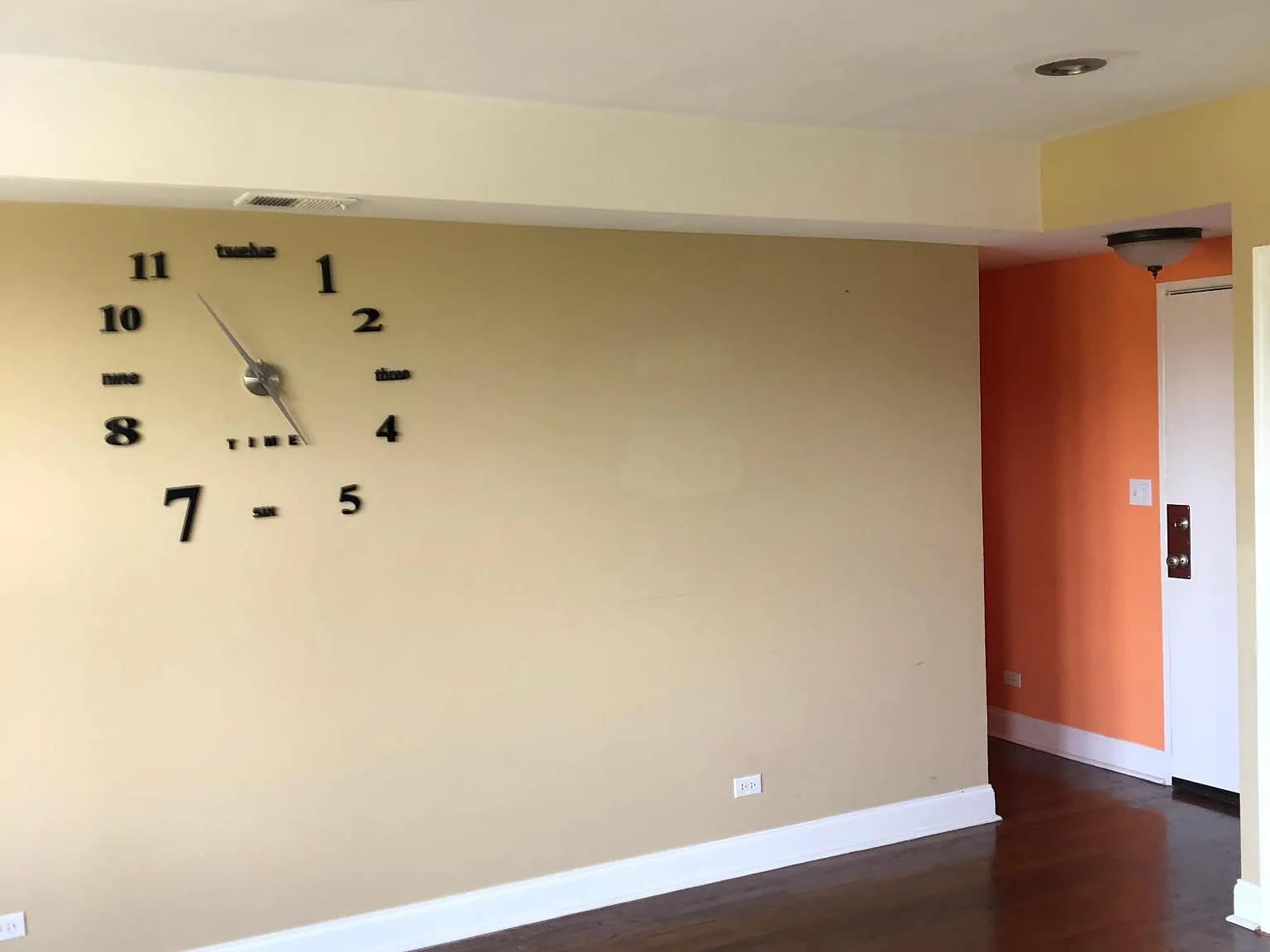 2 bed, 1000 sqft, $1,875 — Photo 4