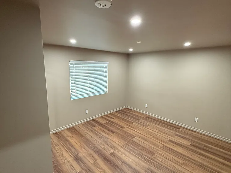 937 Cypress Ave — Photo 13