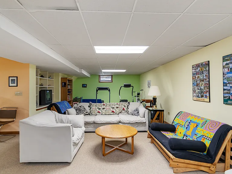 1 Brightfield Ln — Photo 38