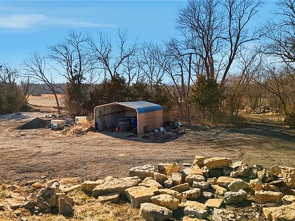 5th image of 2274 Iowa Rd