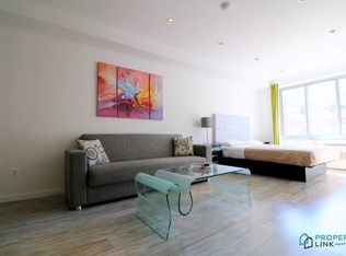 521 W 48th St APT 3G, New York, NY 10036