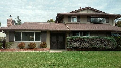 1st image of 909 Castlewood Dr APT 2