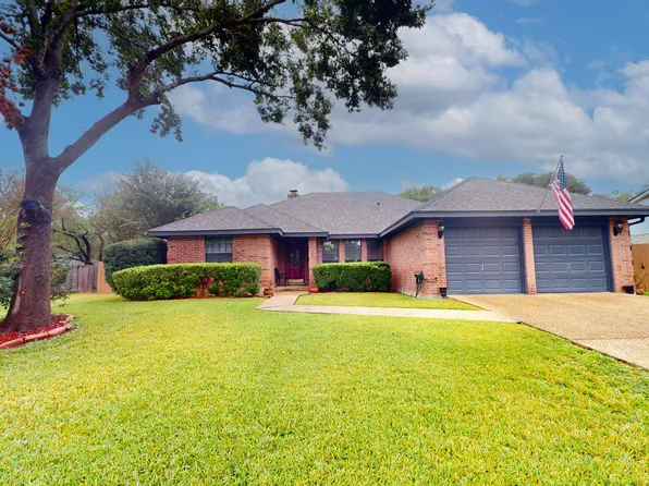 16819 SUMMER CREEK DR, San Antonio, TX 78248