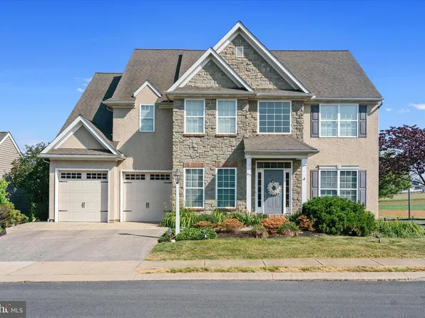 67 Dawkins Dr, East Earl, PA 17519