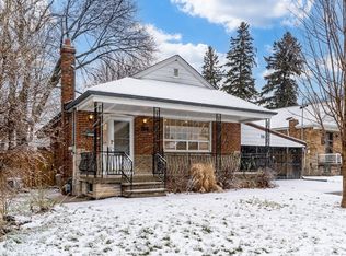 116 Ferris Rd, Toronto, ON M4B1G4
