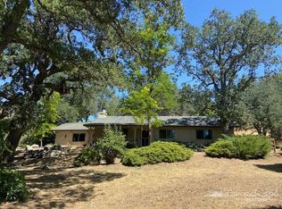 24340 Willow Pass Dr, Tehachapi, CA 93561