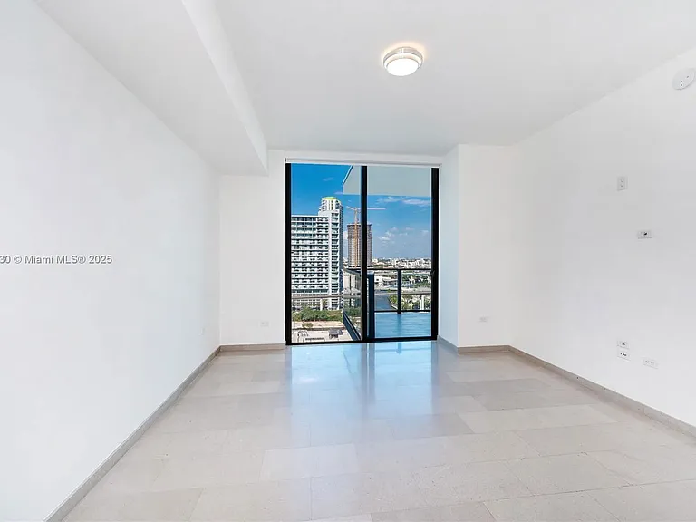 68 SE 6th St #1510 — Photo 17