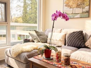 595 Austin Ave #306, Coquitlam, BC