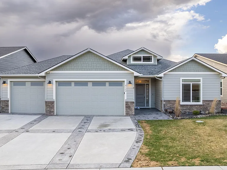 4740 W Derek Ave — Photo 36