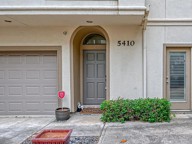 5410 Rose St — Photo 3