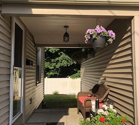 4th image of 39 River Ave