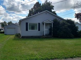 7391 Chestnut St, Fairview, PA 16415