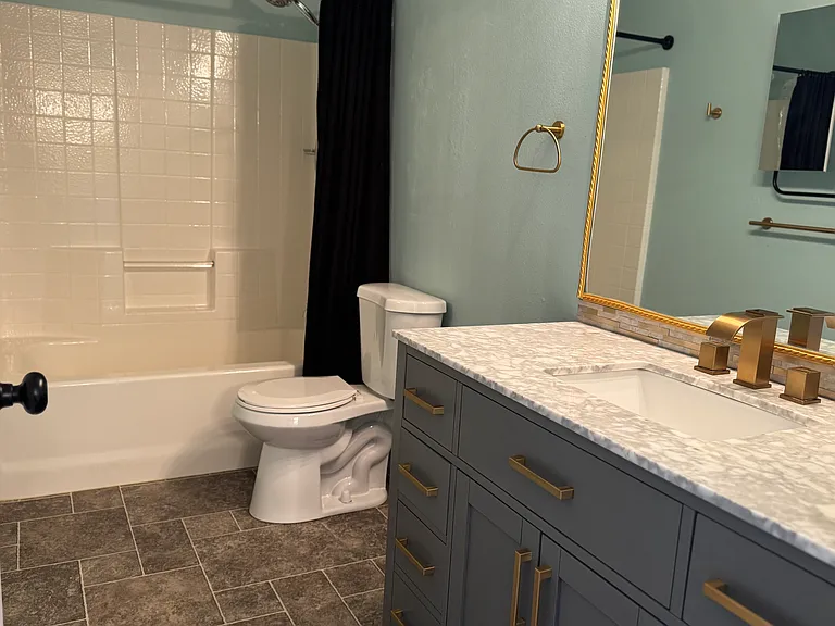 2nd Floor bathroom