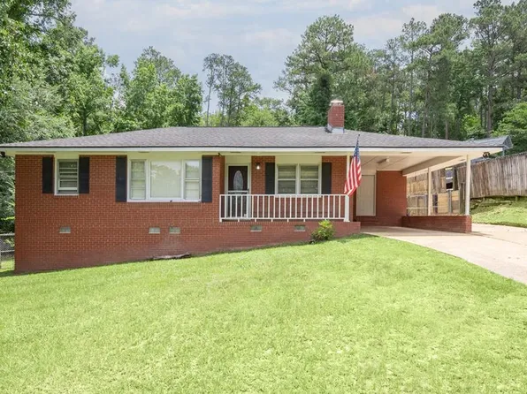2606 Poyner Dr, Phenix City, AL 36870