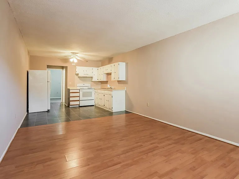 80 Jones Road — Photo 24