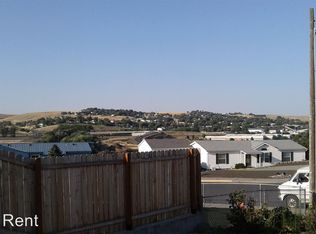 3040 SW River View Dr, Pendleton, OR 97801