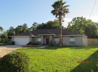 8201 Riverside Landing Way, Navarre, FL 32566