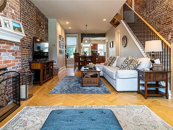 5th image of 36 48th St