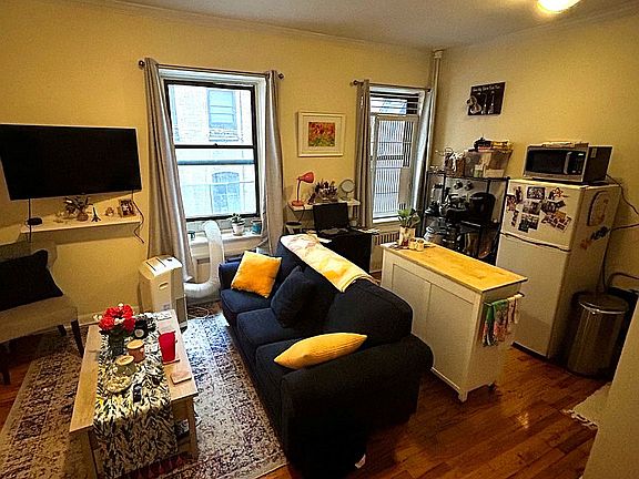 3rd image of 612 W 137th St APT 25