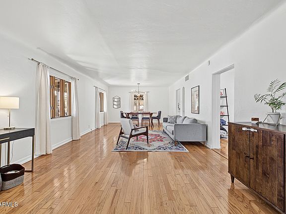 4th image of 2221 N LAUREL Avenue