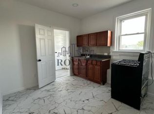 754 S 19th St APT 3, Newark, NJ 07103