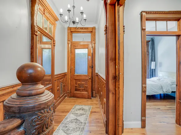 205 Edgecombe Avenue image 6 of 20