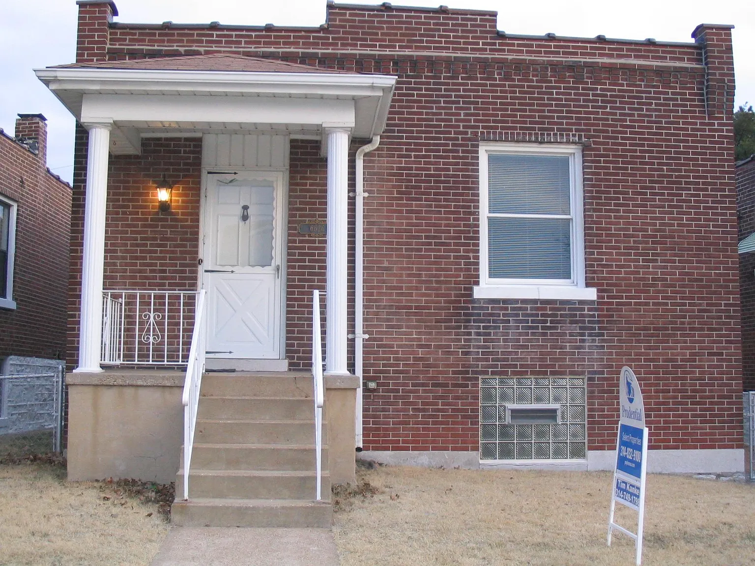 3 bed, 1000 sqft, $1,500 — Photo 1