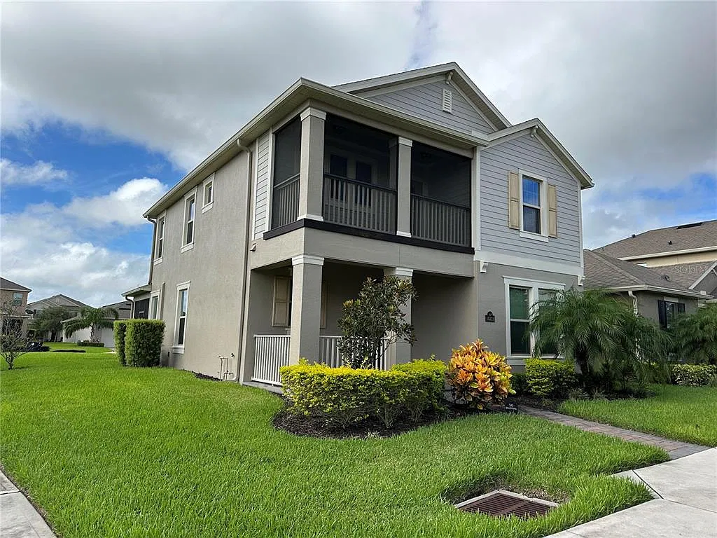4 bed, 3.5 bath, 2477 sqft, $3,200 — Photo 1