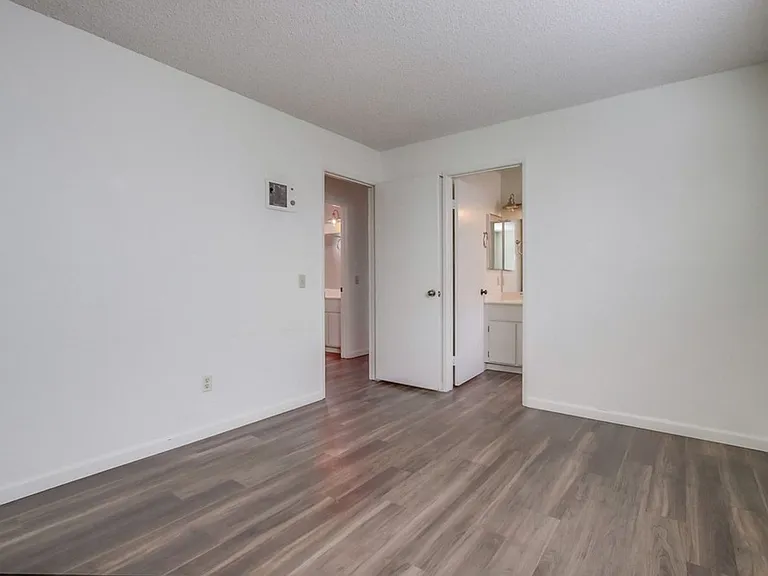Beautifully Renovated Property perfectly situated between North Park and Normal Heights! — Photo 51