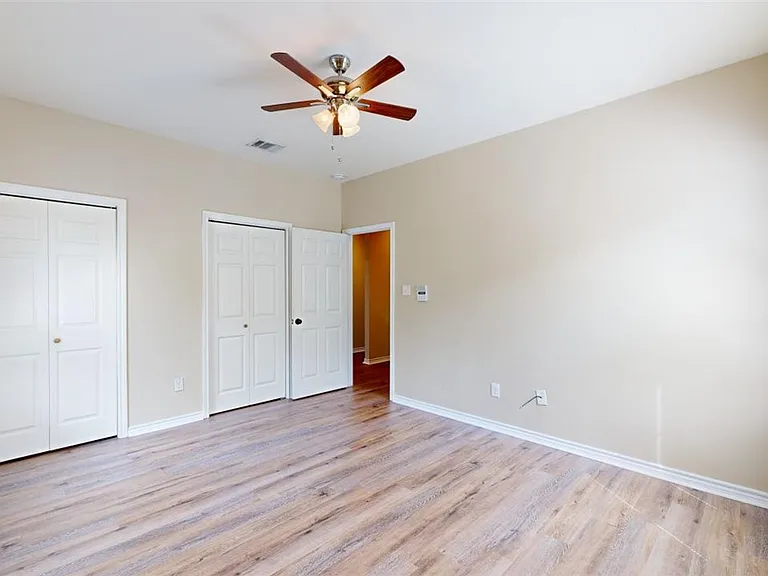 205A Sterling St — Photo 33