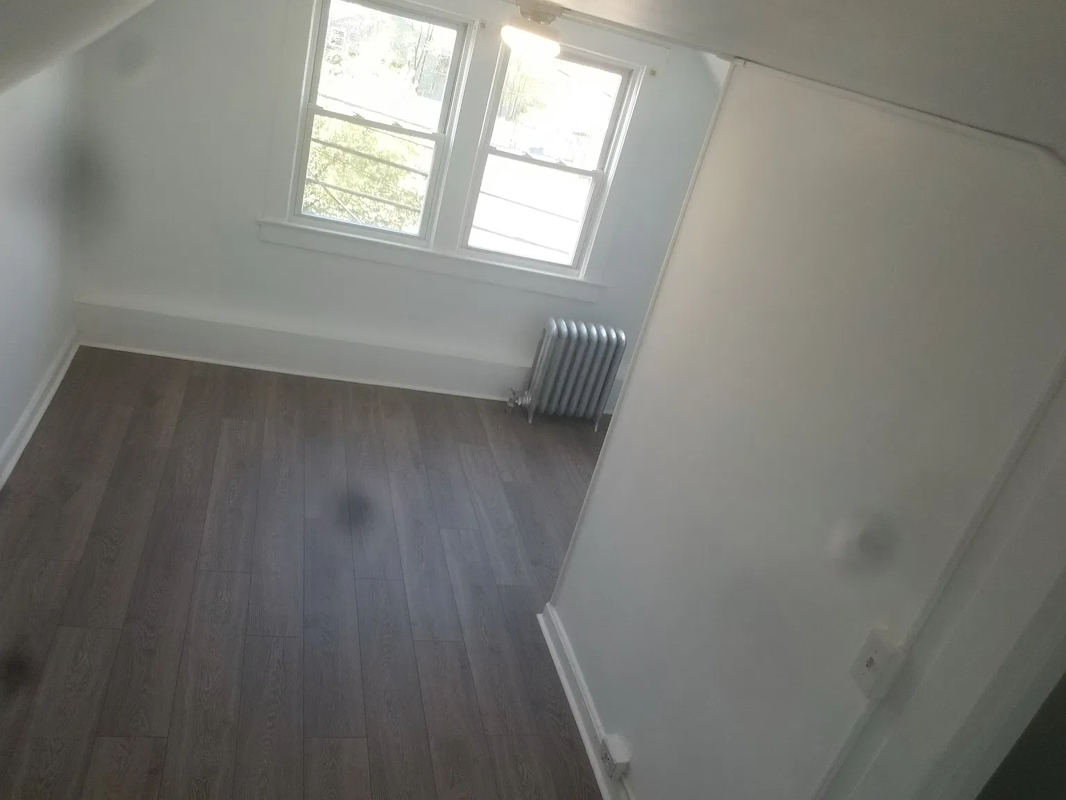 626 Roosevelt Ave — Photo 3
