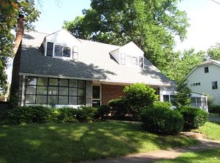 1364 Hudson Rd, Teaneck, NJ 07666