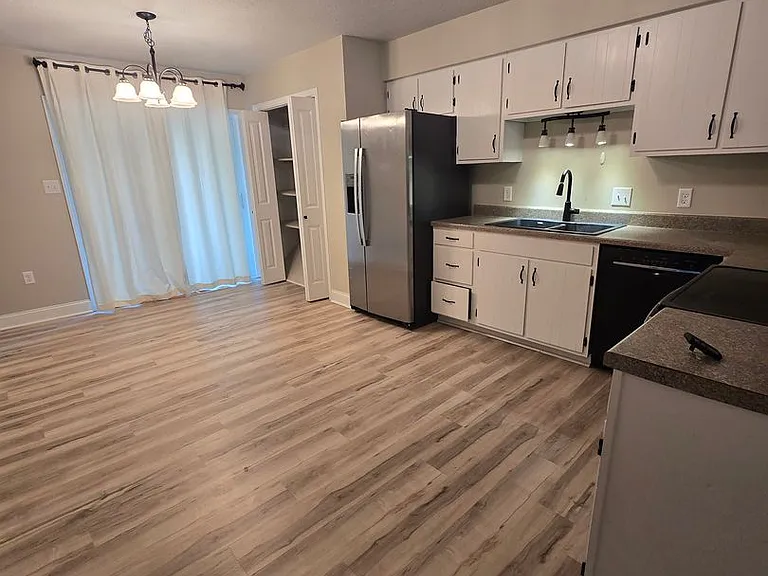 722 Pear Tree Cir #722 PEAR TREE CIR — Photo 5