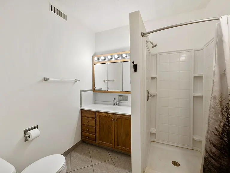 310 N Michigan St #402 — Photo 19