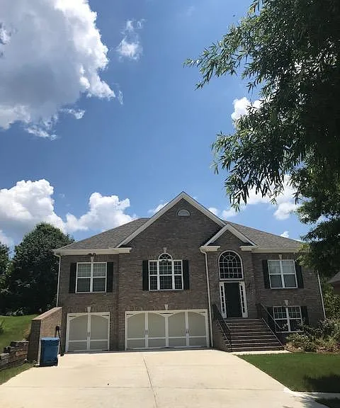 3138 Brookwood Oak Ln SW — Photo 1